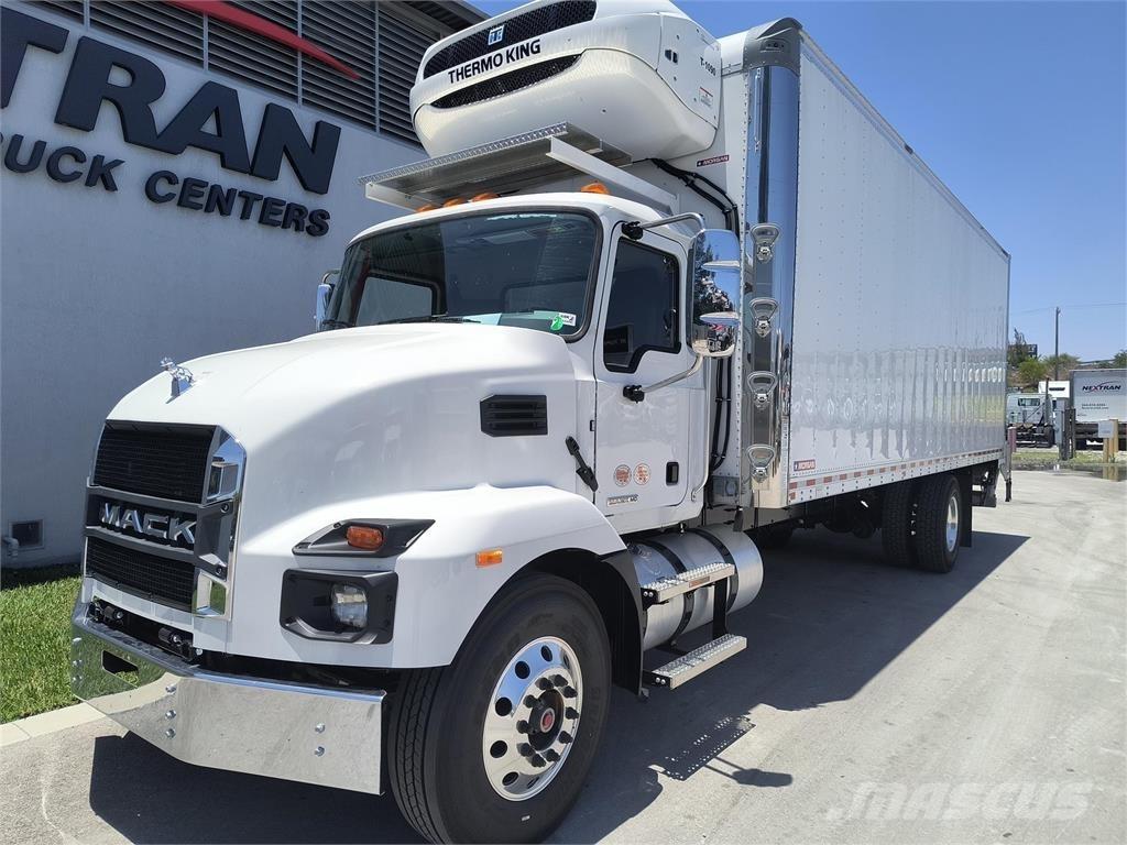 Mack MD6 42R Furgoonautod
