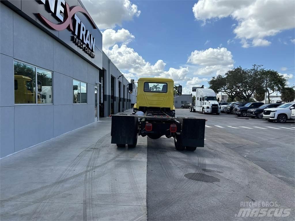 Mack MD7 42R Muu