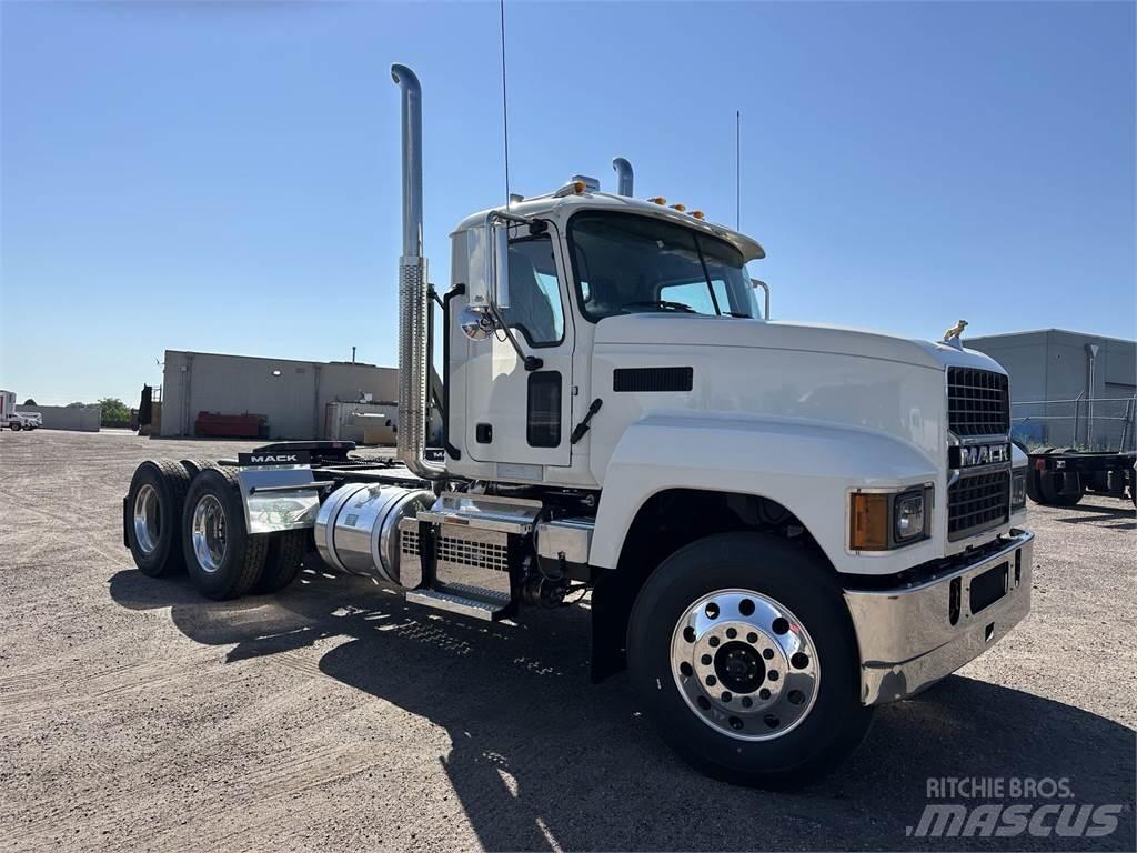 Mack PI64T Sadulveokid