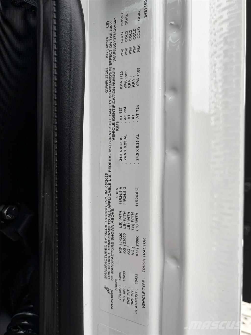 Mack PI64T Sadulveokid