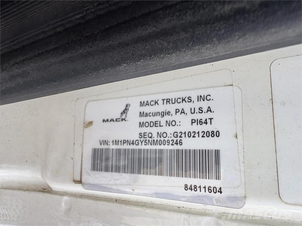 Mack PI64T Sadulveokid