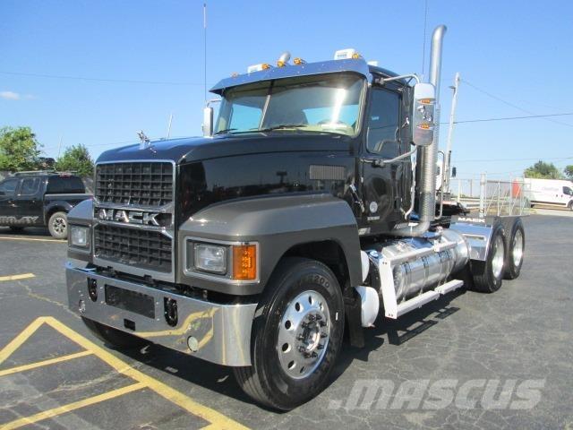 Mack PI64T Sadulveokid