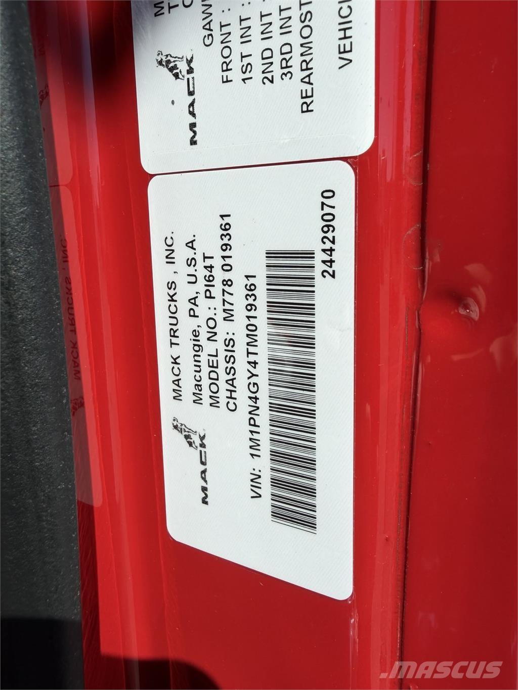 Mack PI64T Sadulveokid