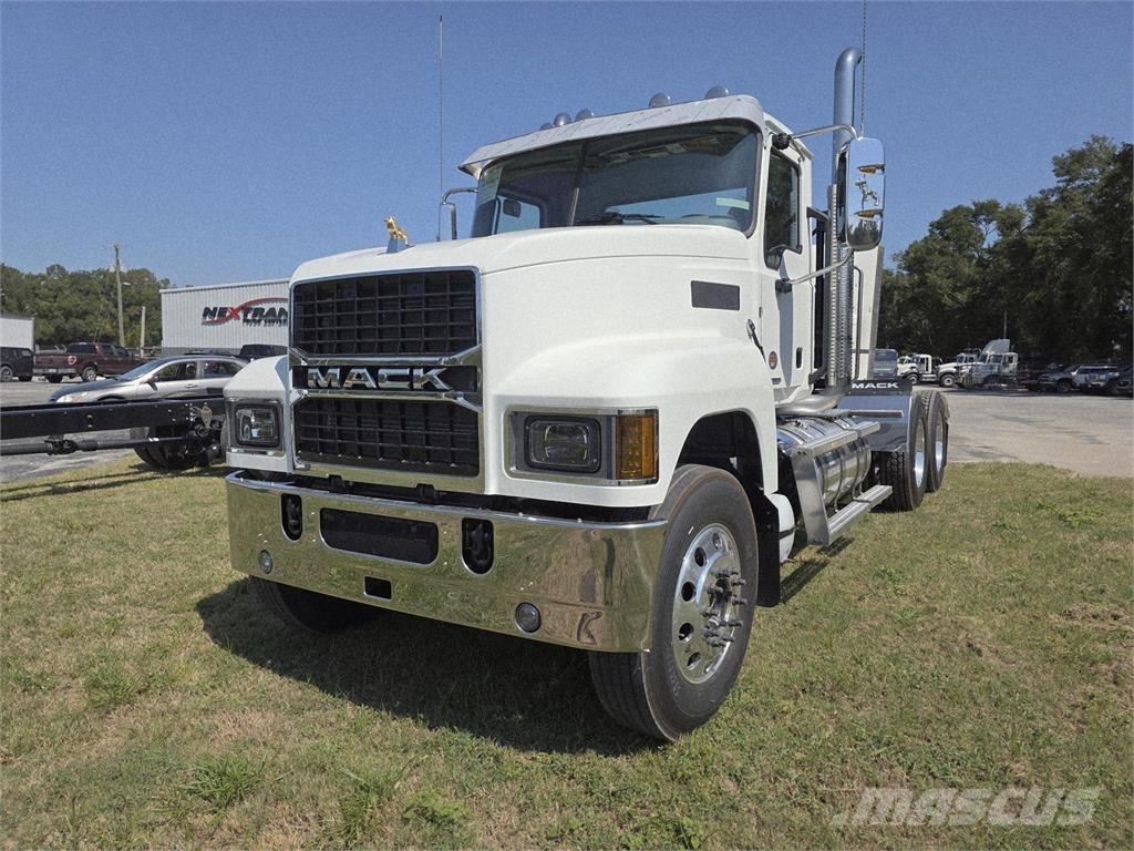 Mack PI64T Sadulveokid