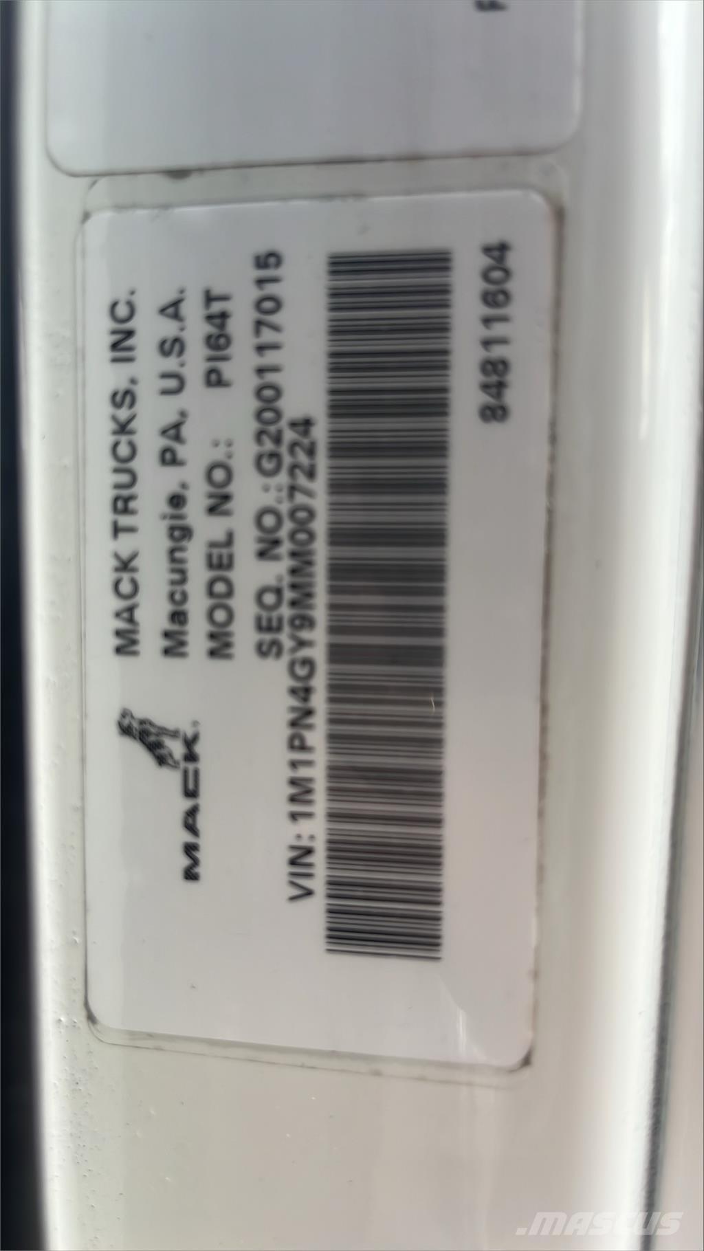 Mack PI64T Sadulveokid