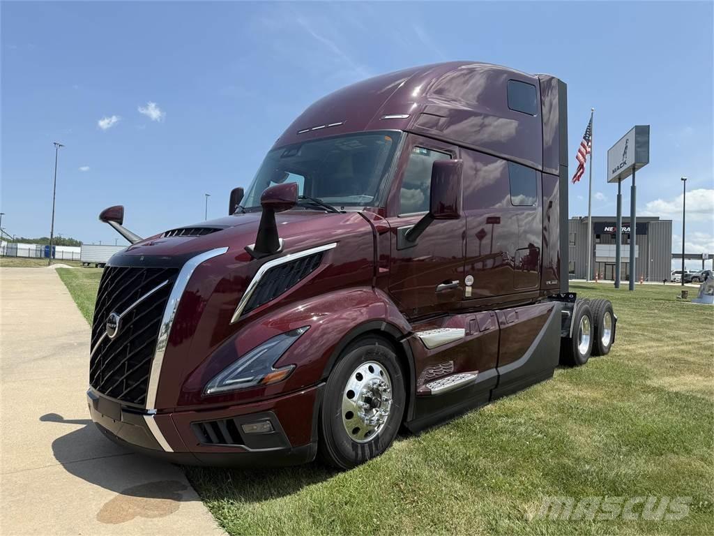 Volvo VNL 860 Sadulveokid
