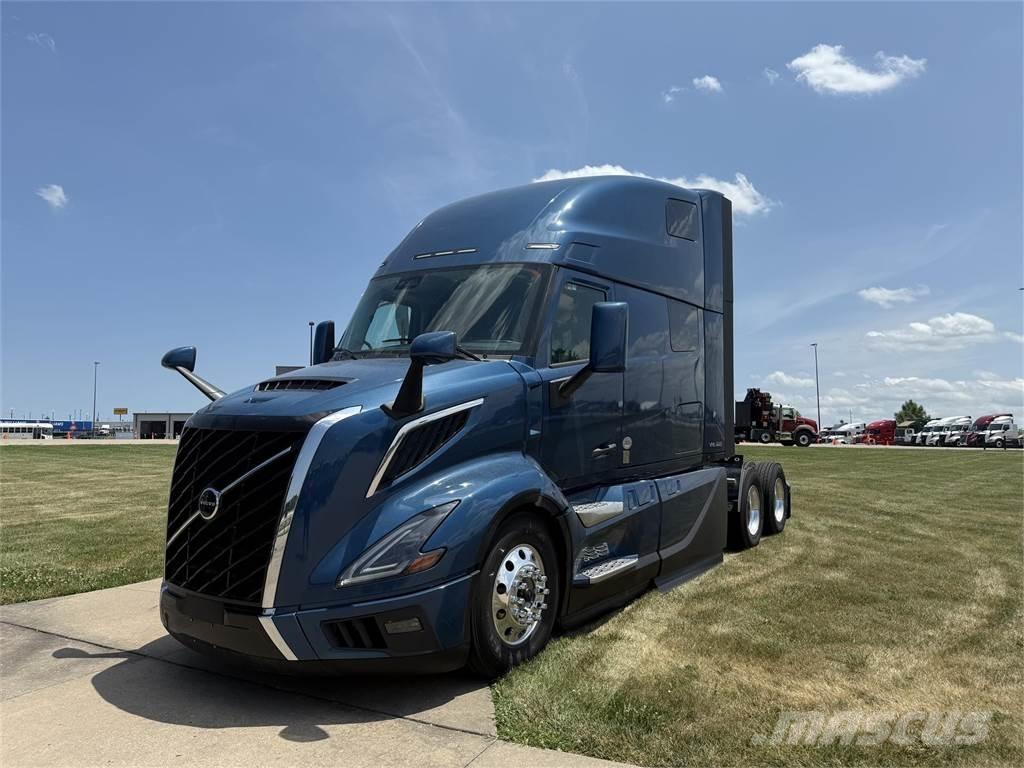 Volvo VNL 860 Sadulveokid