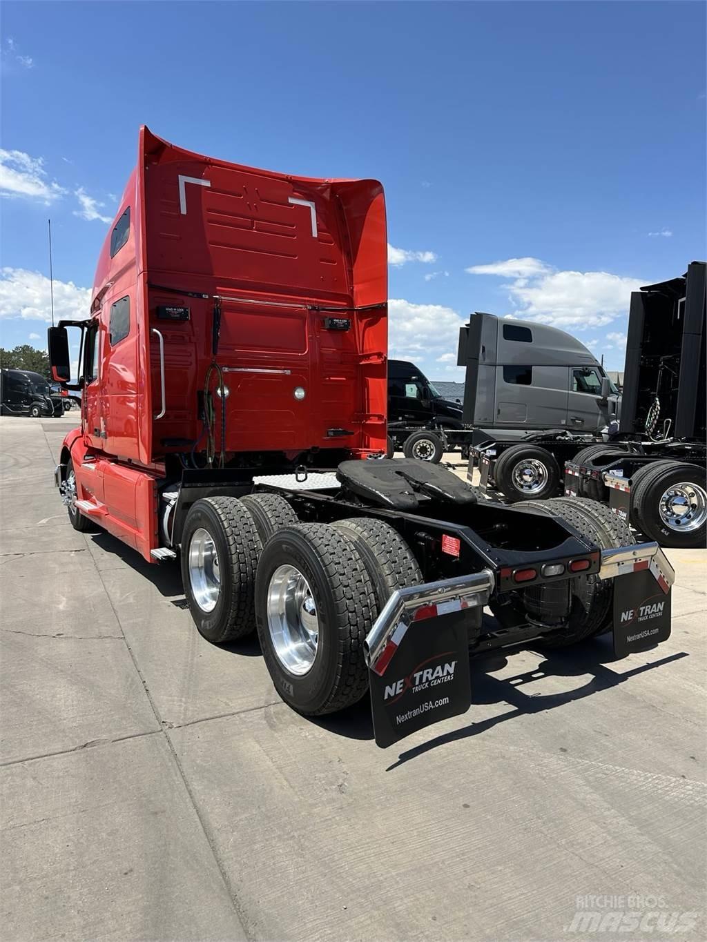 Volvo VNL64T760 Sadulveokid
