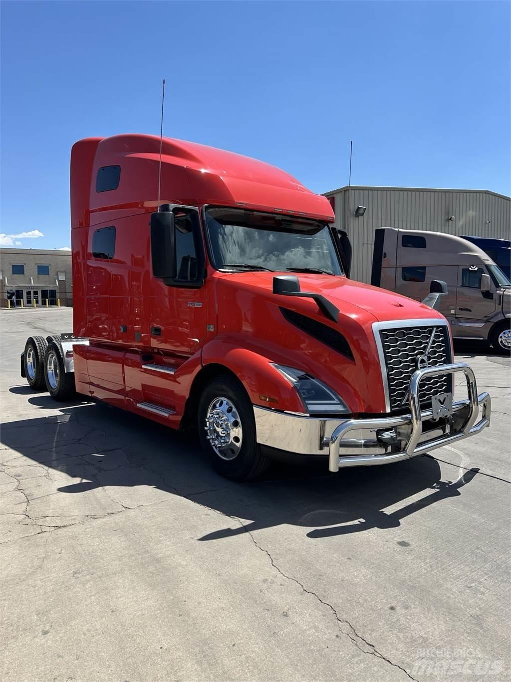 Volvo VNL64T760 Sadulveokid