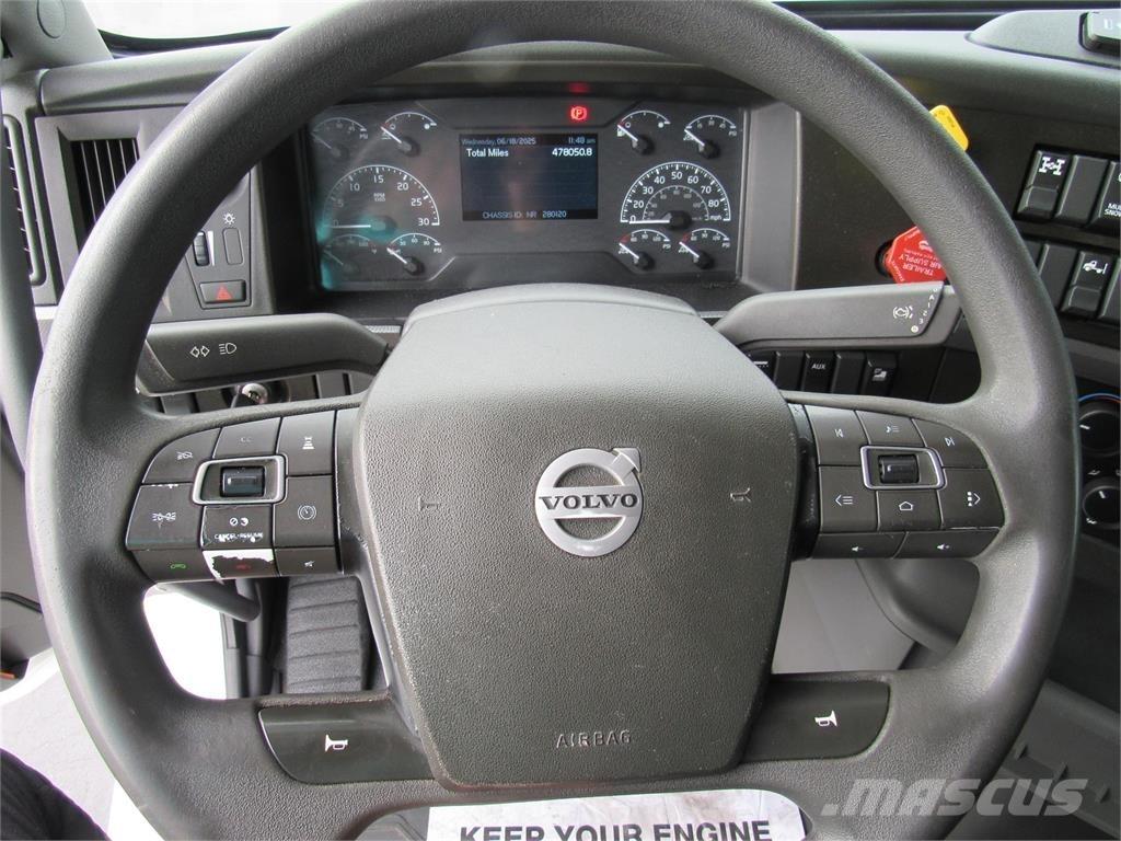 Volvo VNL64T760 Sadulveokid