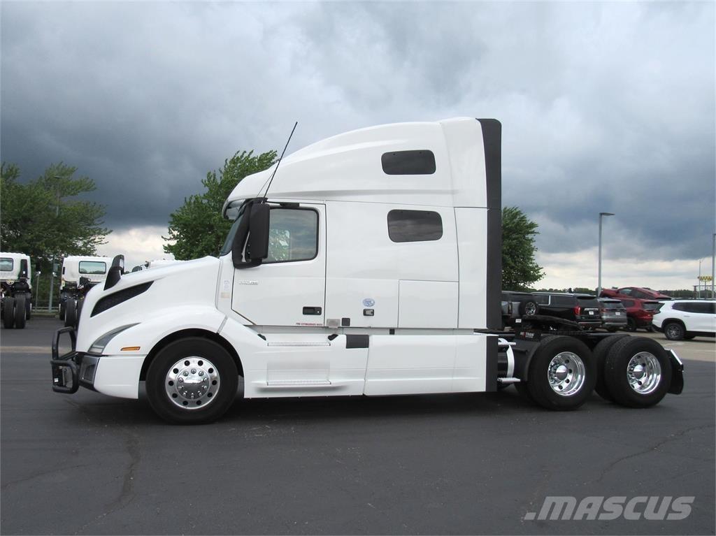 Volvo VNL64T760 Sadulveokid