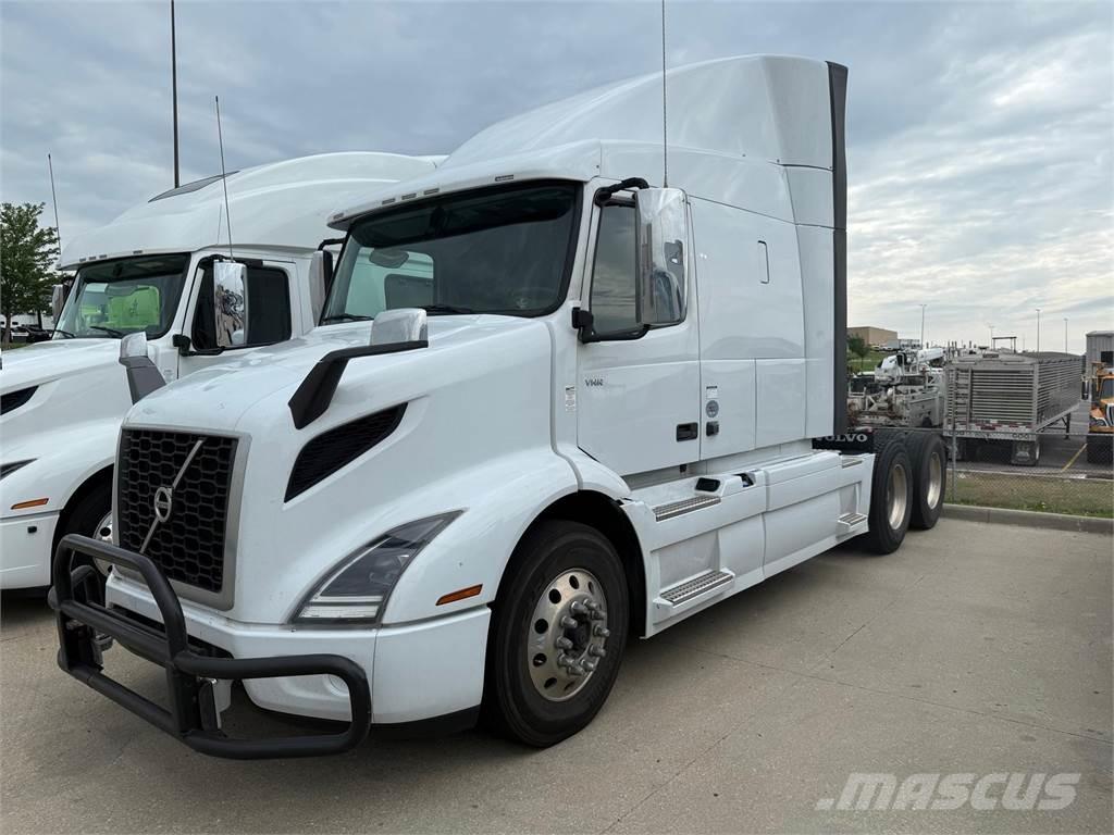 Volvo VNL64T760 Sadulveokid