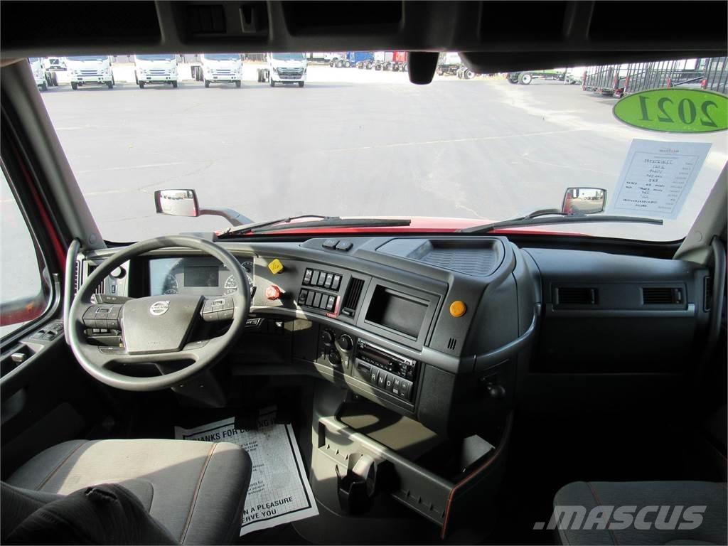 Volvo VNL64T760 Sadulveokid