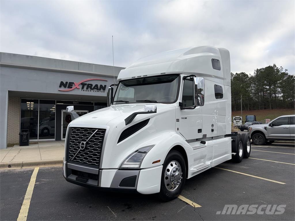 Volvo VNL64T760 Sadulveokid