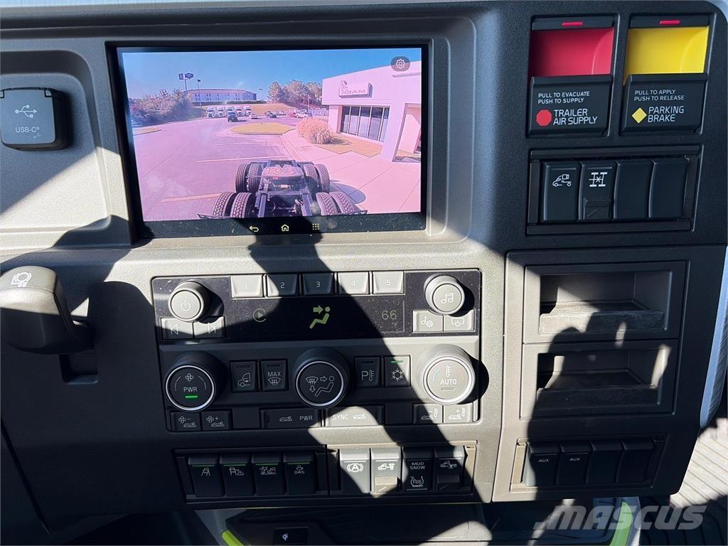 Volvo VNL64T860 Sadulveokid