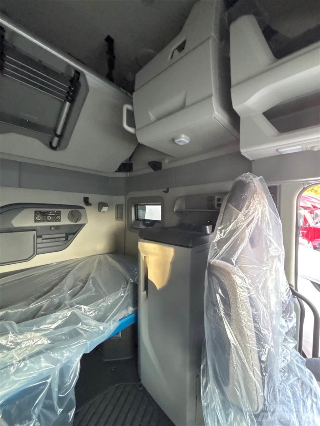 Volvo VNL64T860 Sadulveokid
