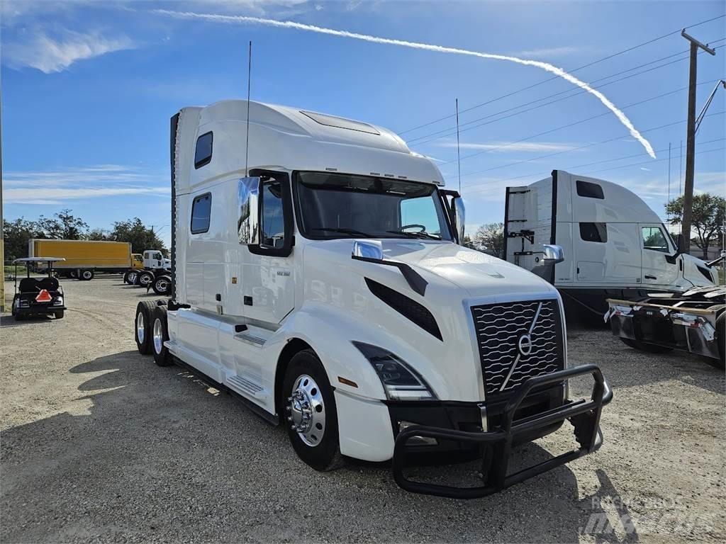 Volvo VNL64T860 Sadulveokid