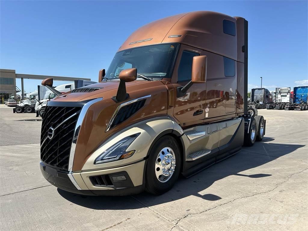 Volvo VNL64T860 Sadulveokid