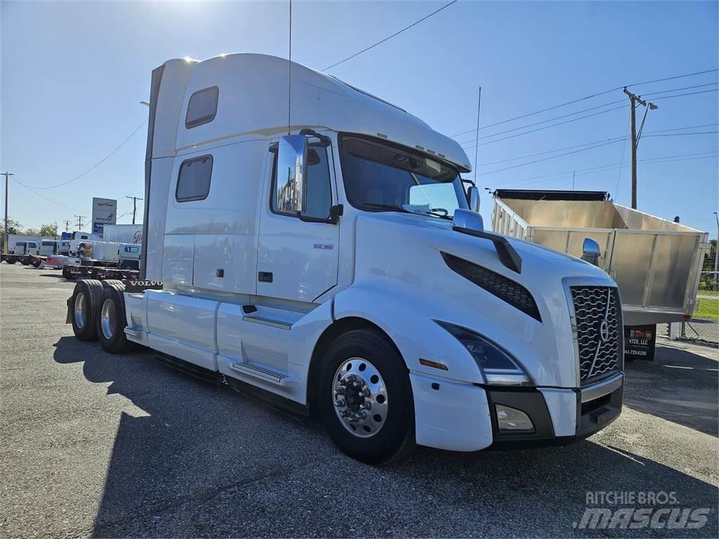 Volvo VNL64T860 Sadulveokid