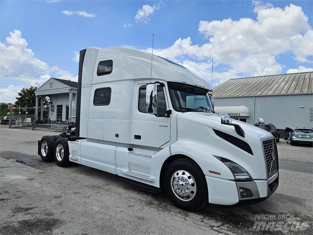 Volvo VNL64T860 Sadulveokid