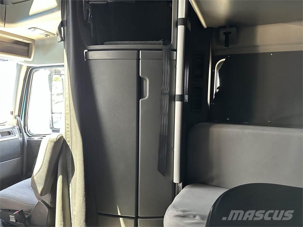Volvo VNL64T860 Sadulveokid