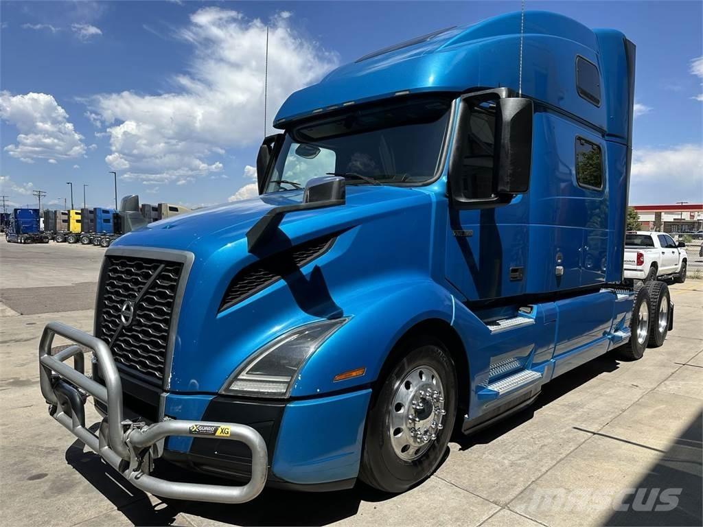 Volvo VNL64T860 Sadulveokid