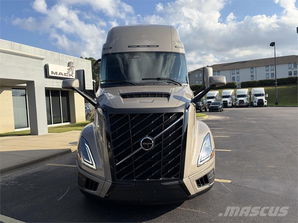 Volvo VNL64T860 Sadulveokid