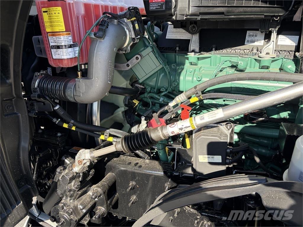 Volvo VNL64T860 Sadulveokid