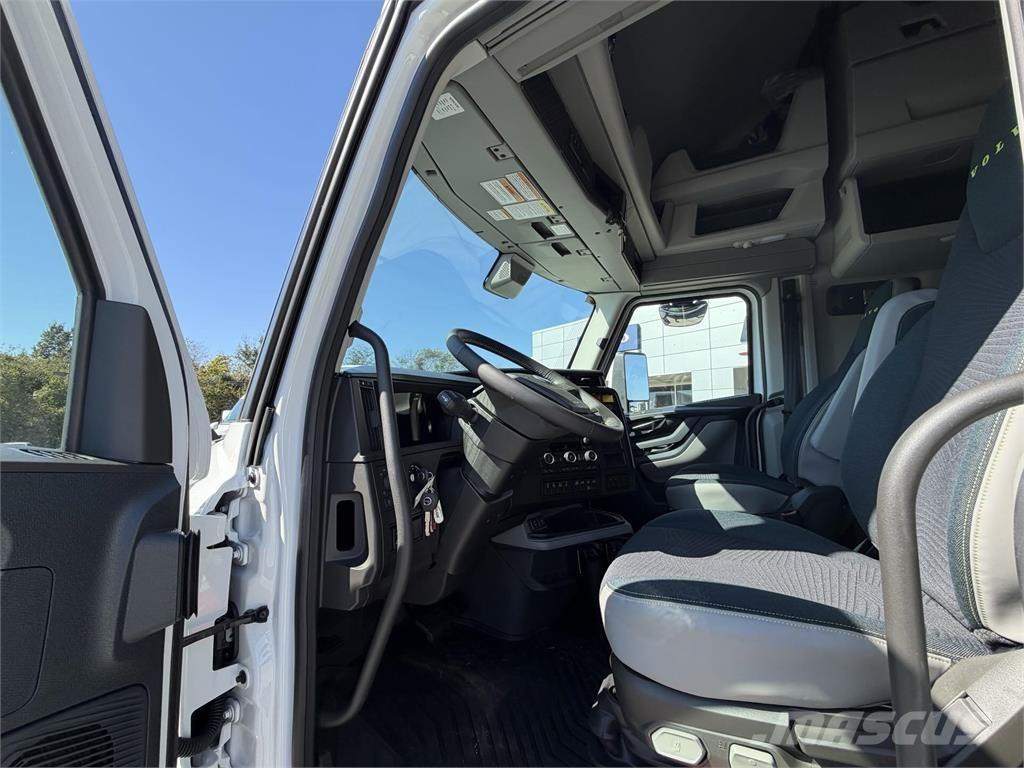 Volvo VNL64T860 Sadulveokid