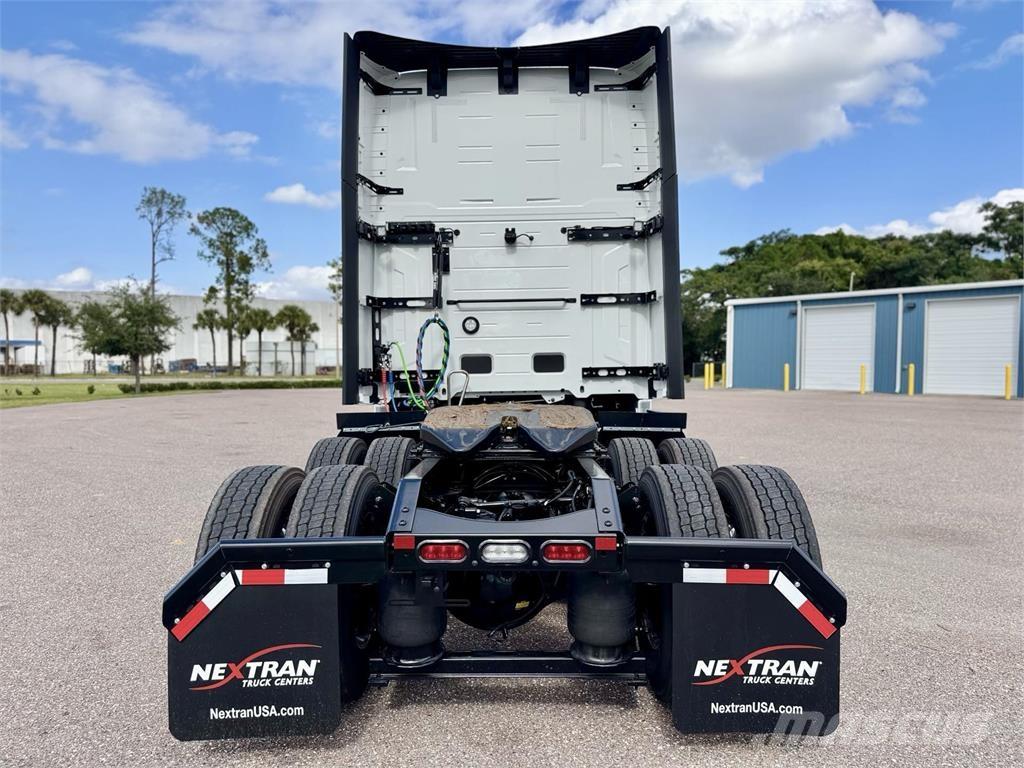 Volvo VNL64T860 Sadulveokid