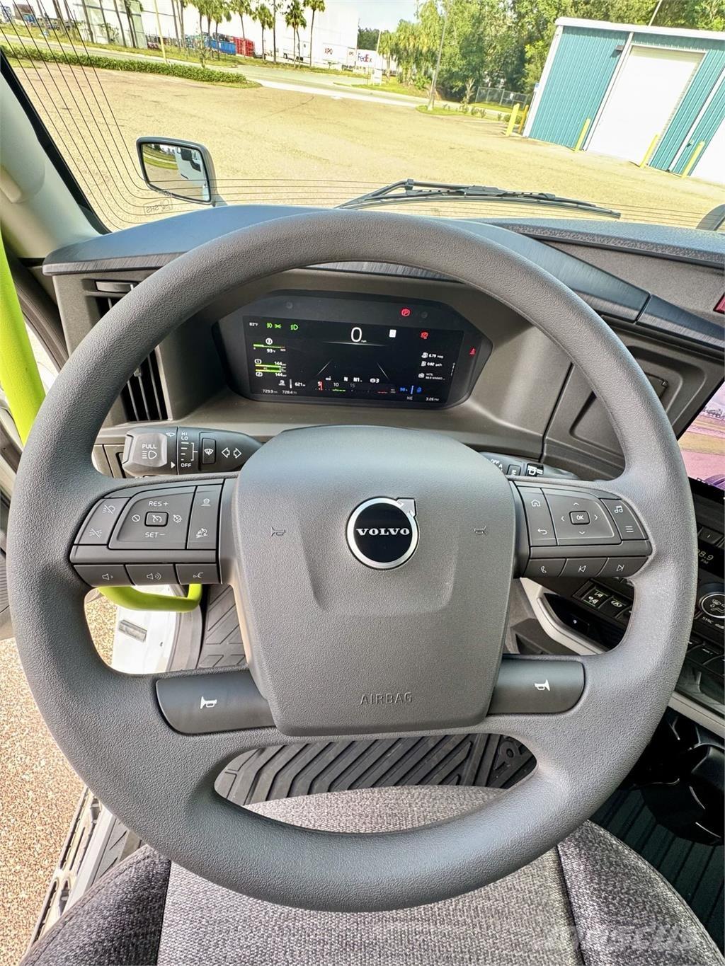 Volvo VNL64T860 Sadulveokid