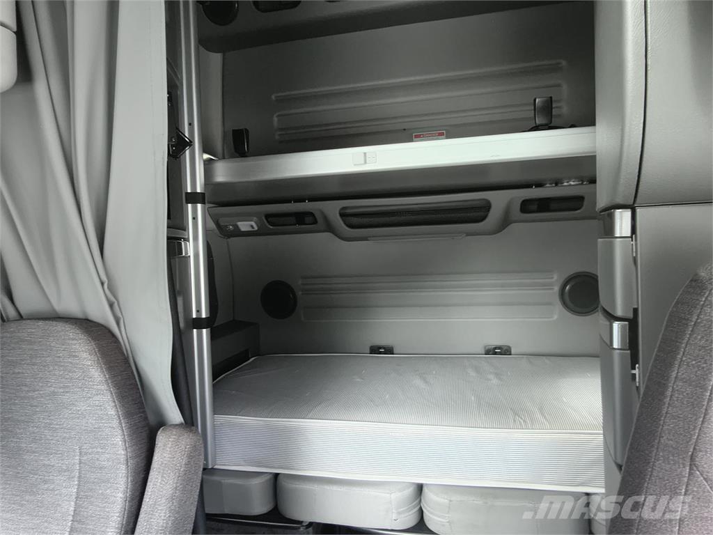 Volvo VNL64T860 Sadulveokid