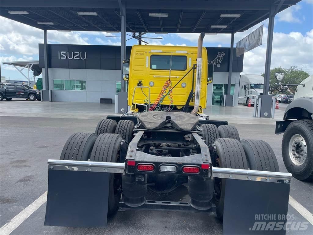 Volvo VNR64T300 Sadulveokid
