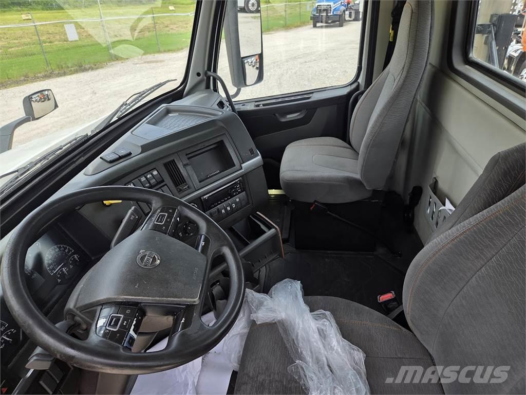 Volvo VNR64T300 Sadulveokid