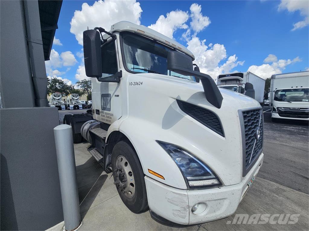 Volvo VNR64T300 Sadulveokid