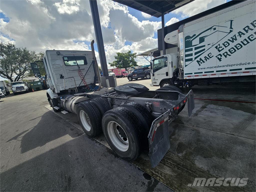 Volvo VNR64T300 Sadulveokid