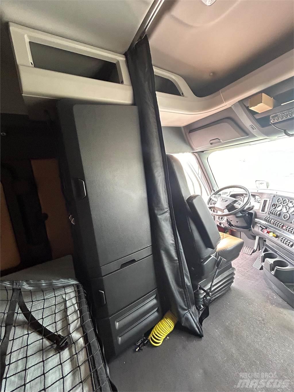 Western Star 49X Sadulveokid
