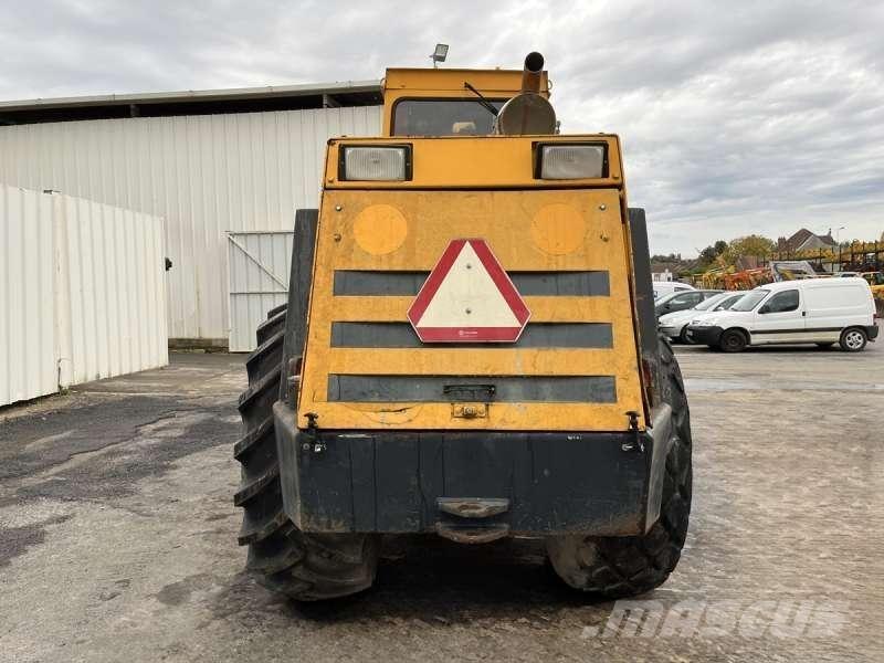 Bomag BW213D Pinnasetihendajad