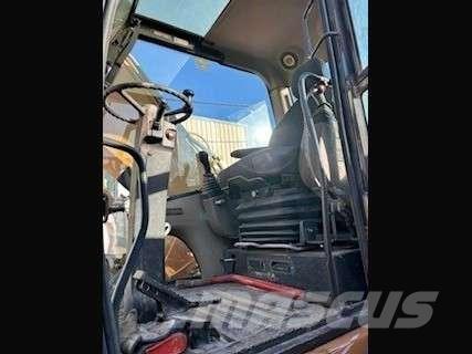 CASE WX210 Ratasekskavaatorid