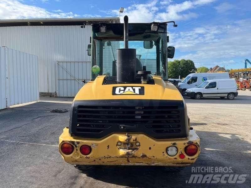 CAT 906H Väikelaadurid