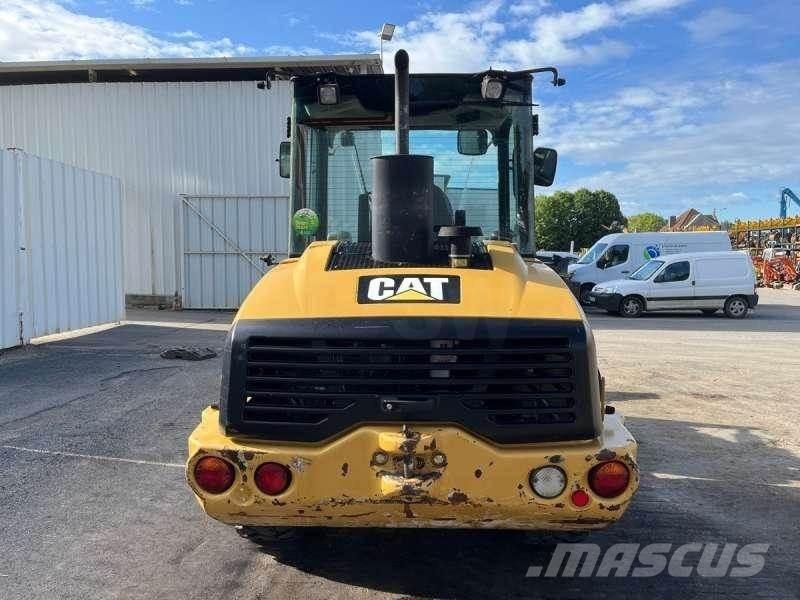 CAT 906H Väikelaadurid