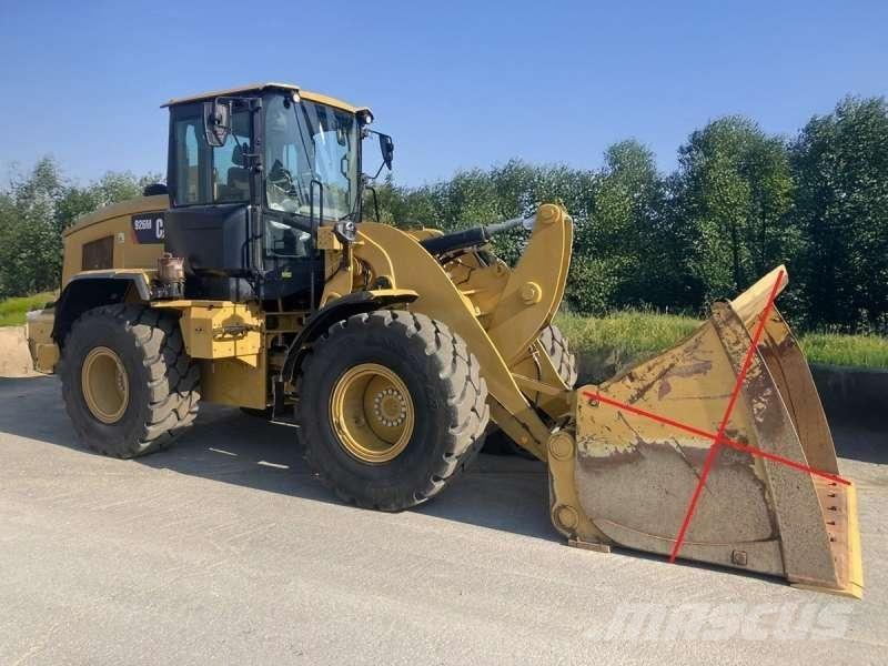 CAT 926M Rataslaadurid
