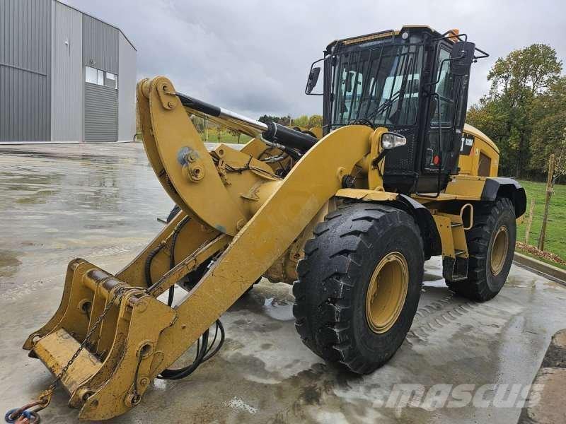 CAT 938M Rataslaadurid