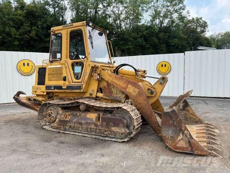 CAT 943 Roomiklaadurid