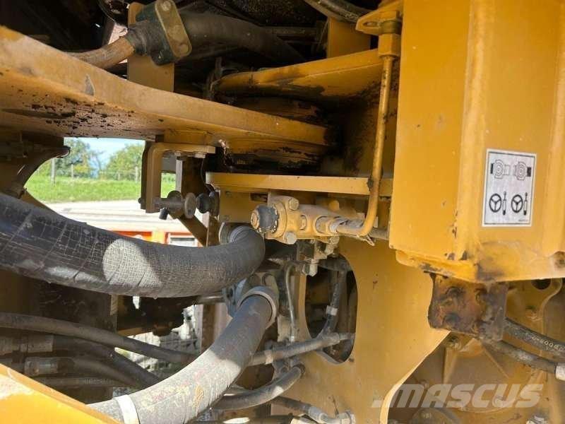 CAT 966G Rataslaadurid