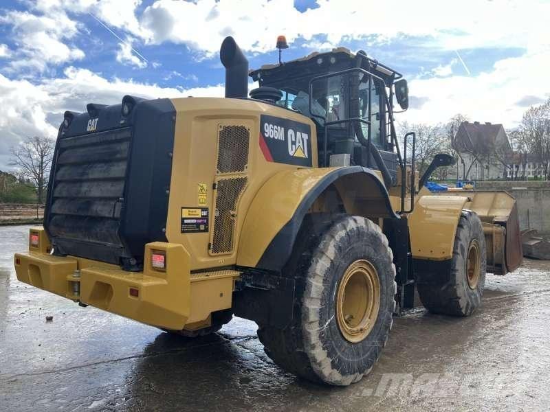CAT 966M Rataslaadurid
