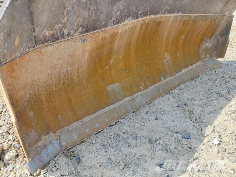 CAT D6T LGP Buldooserid
