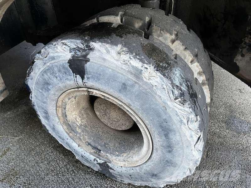 CAT M325D MH Materjalikäitlusmasinad