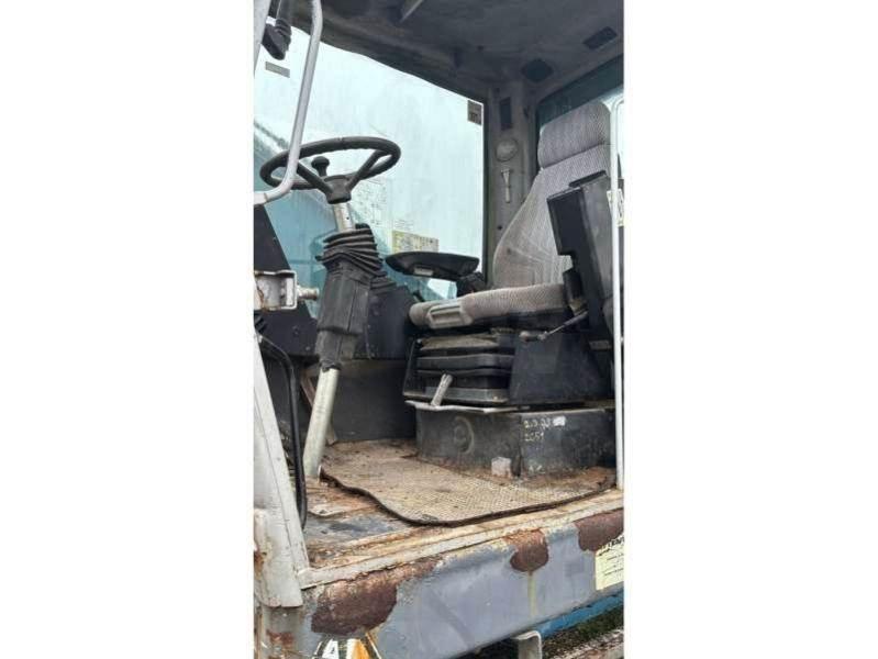 Fuchs MHL320 Materjalikäitlusmasinad