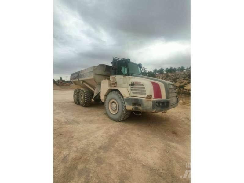 Terex TA30 Liigendraamiga pinnaseveokid